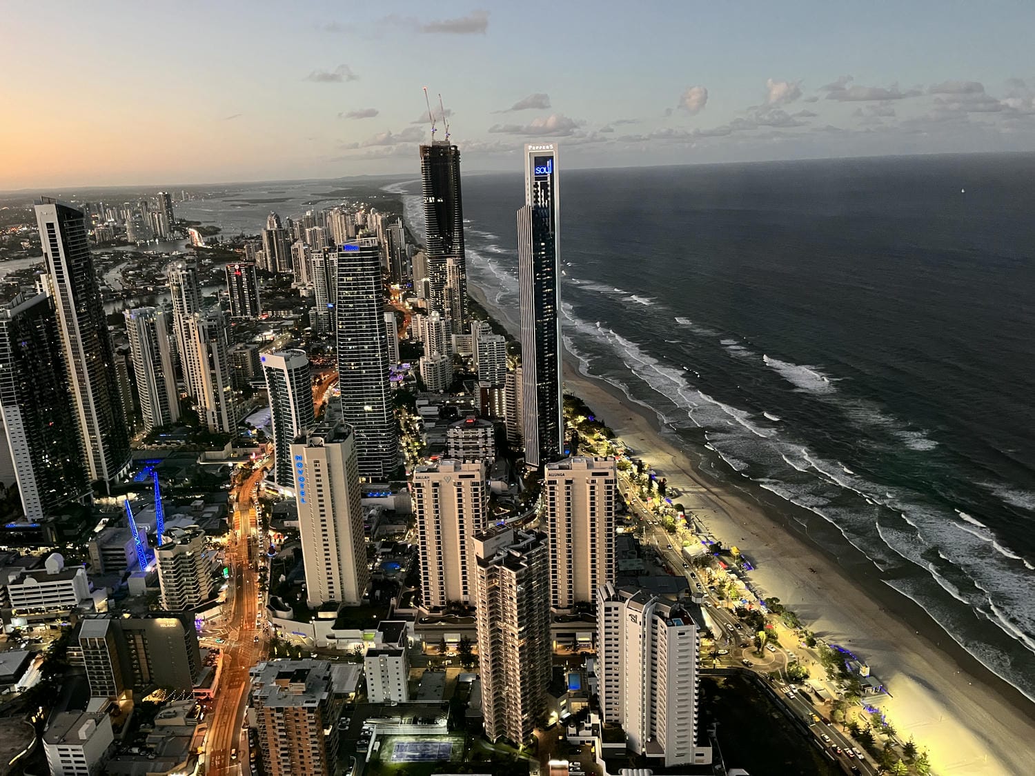 【黃金海岸Skypoint遊記】澳洲必看百萬夜景!衝浪者天堂景點推薦Surfers Paradise - 第8張圖