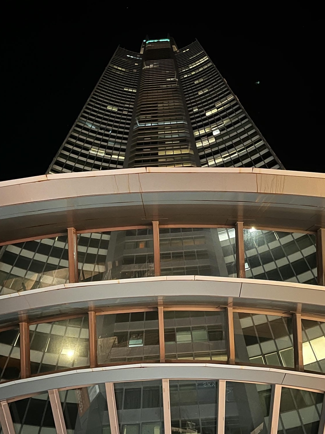 【黃金海岸Skypoint遊記】澳洲必看百萬夜景!衝浪者天堂景點推薦Surfers Paradise - 第16張圖 skypoint outside view