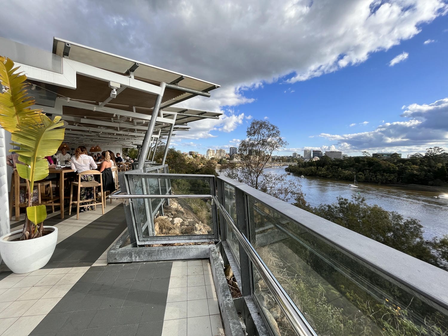 【澳洲布里斯本袋鼠角】Kangaroo point cliffs最愜意的草坪、看夜景最佳推薦 - 第5張圖