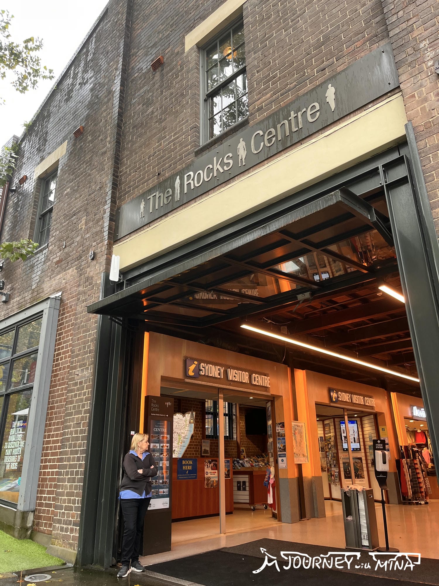 The Rocks centre