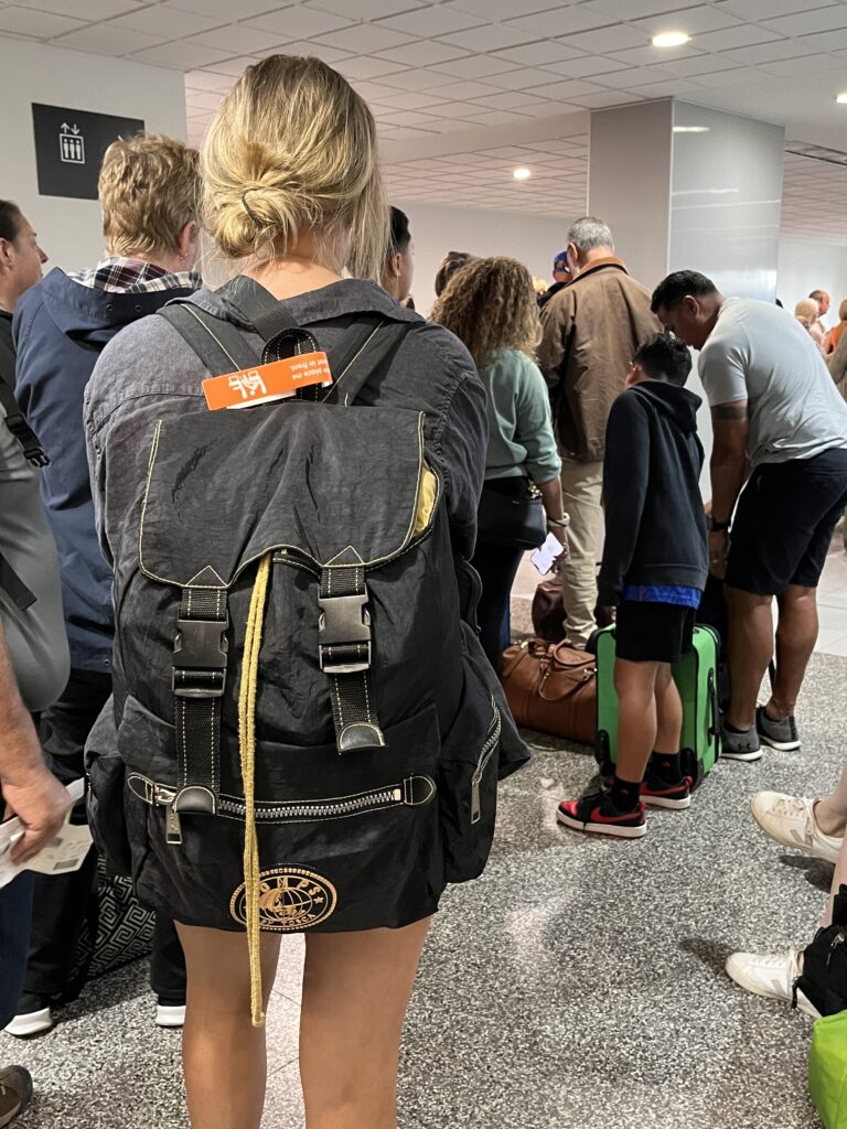 澳洲國內線飛機行李重量檢查