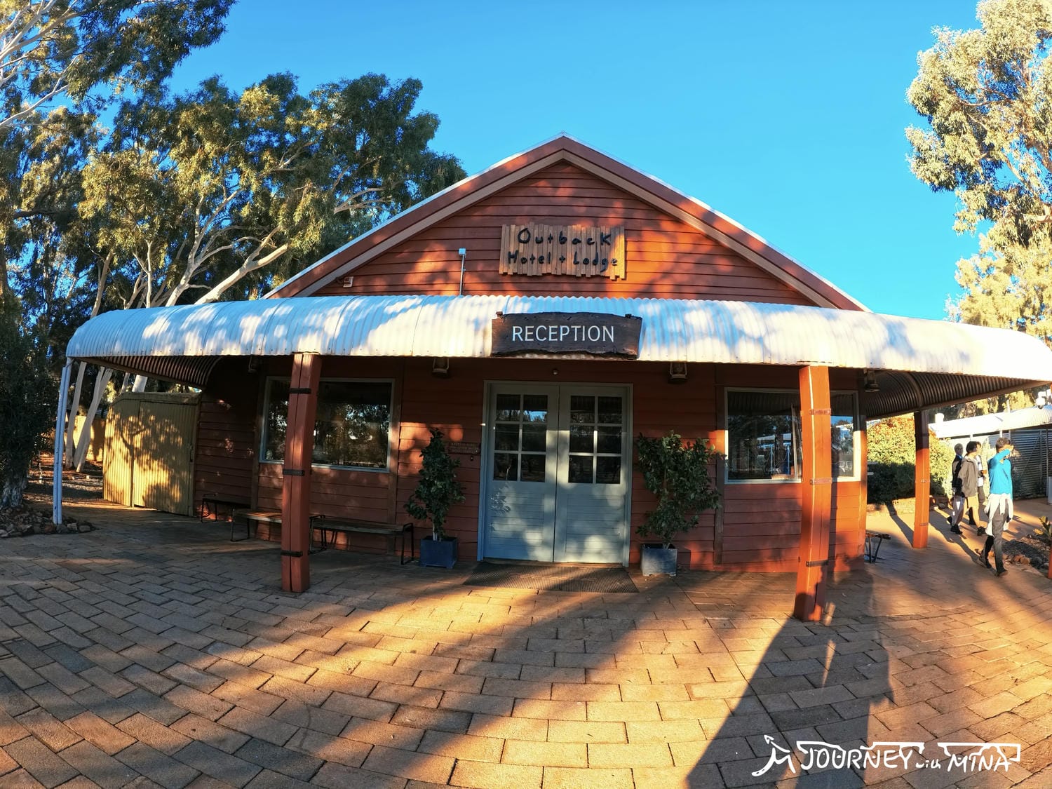 烏魯魯美食推薦!Outback hotel裡面的BBQ沙拉吧和早餐吃到飽餐廳 - 第1張圖 烏魯魯美食推薦 Outback BBQ & Bar