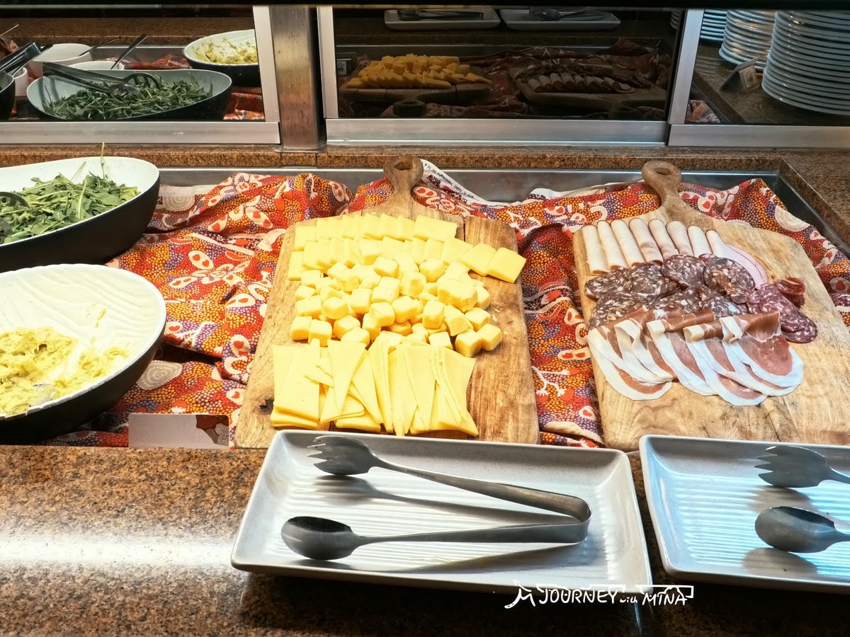 烏魯魯美食推薦!Outback hotel裡面的BBQ沙拉吧和早餐吃到飽餐廳 - 第17張圖